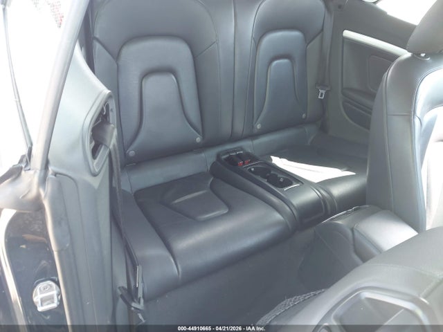 44910665 :رقم المزاد ، WAULFAFH1BN018279 vin ، 2011 Audi A5 2.0t Premium مزاد بيع