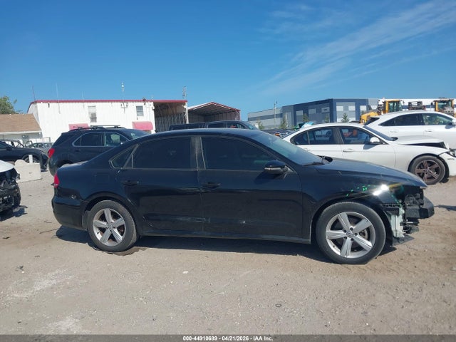 2012 Volkswagen Passat 2.5l Se მანქანა იყიდება აუქციონზე, vin: 1VWBP7A3XCC072314, აუქციონის ნომერი: 44910689