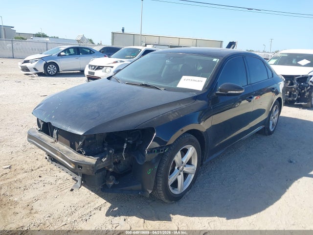 2012 Volkswagen Passat 2.5l Se მანქანა იყიდება აუქციონზე, vin: 1VWBP7A3XCC072314, აუქციონის ნომერი: 44910689