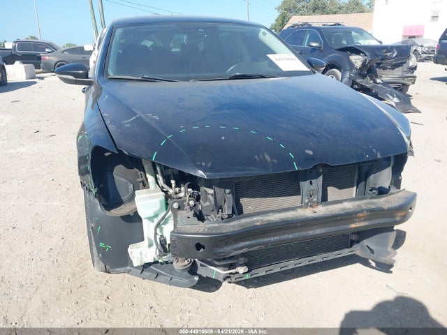 2012 Volkswagen Passat 2.5l Se მანქანა იყიდება აუქციონზე, vin: 1VWBP7A3XCC072314, აუქციონის ნომერი: 44910689