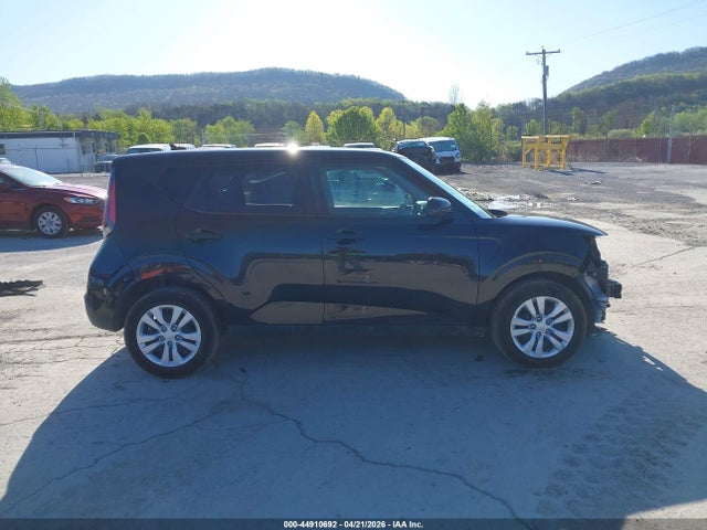 44910692 :رقم المزاد ، KNDJ23AUXP7846879 vin ، 2023 Kia Soul Lx مزاد بيع
