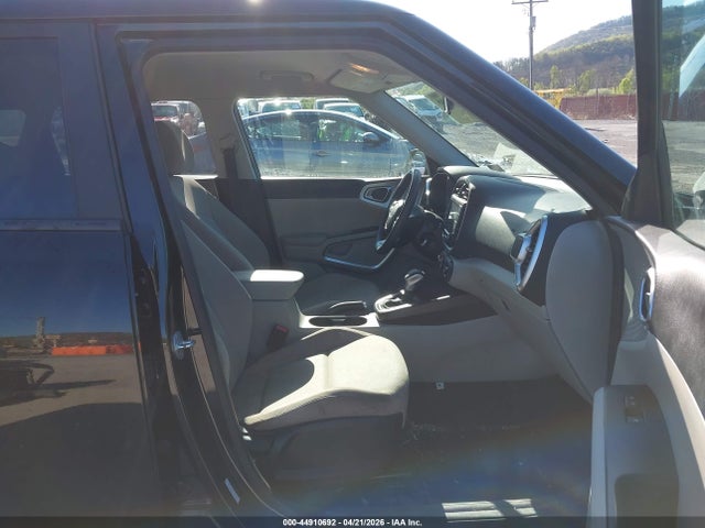 44910692 :رقم المزاد ، KNDJ23AUXP7846879 vin ، 2023 Kia Soul Lx مزاد بيع
