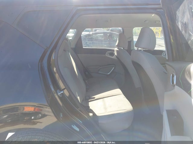 44910692 :رقم المزاد ، KNDJ23AUXP7846879 vin ، 2023 Kia Soul Lx مزاد بيع