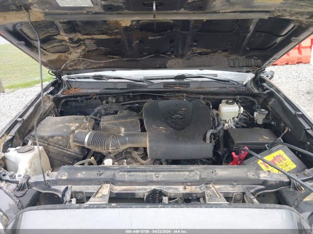 3TYCZ5AN9NT079798 Toyota Tacoma Trd Off Road