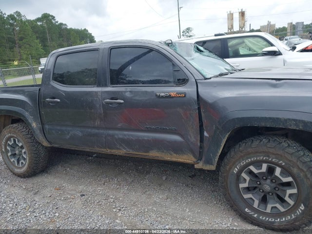 3TYCZ5AN9NT079798 Toyota Tacoma Trd Off Road