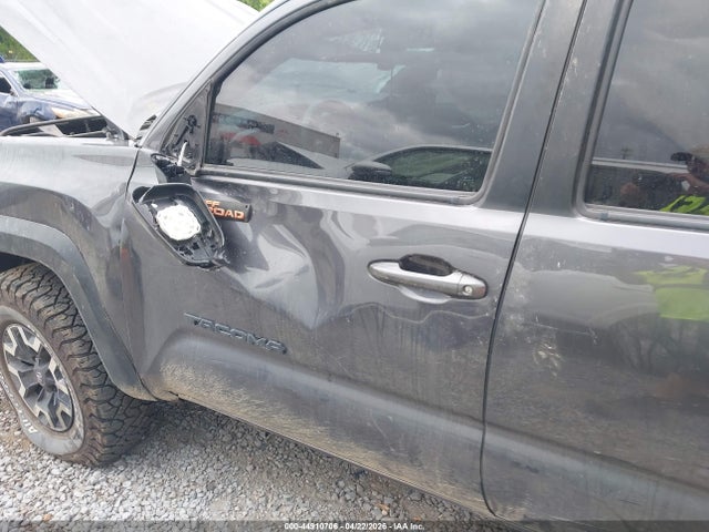 3TYCZ5AN9NT079798 Toyota Tacoma Trd Off Road