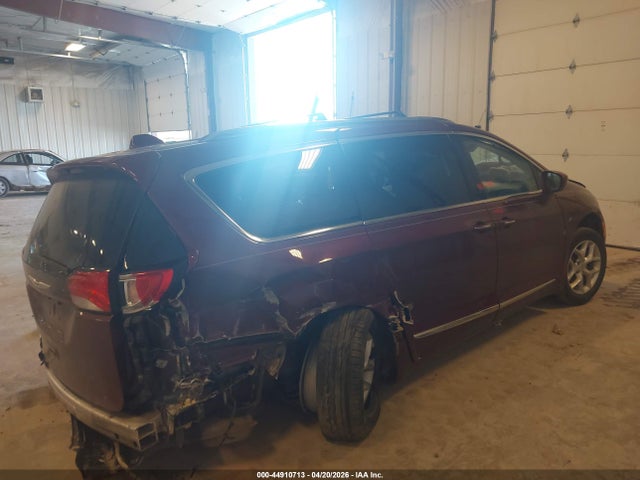 Aukcja sprzedaży 2017 Chrysler Pacifica Touring-l Plus, vin: 2C4RC1EG0HR810823, numer aukcji: 44910713