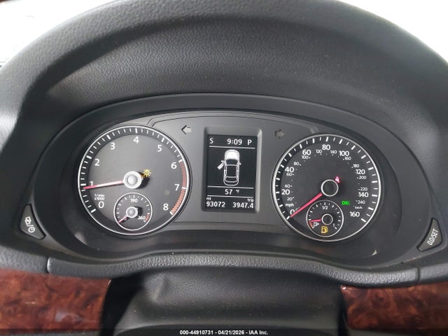 2013 Volkswagen Passat 2.5l Sel Premium მანქანა იყიდება აუქციონზე, vin: 1VWCP7A34DC054459, აუქციონის ნომერი: 44910731