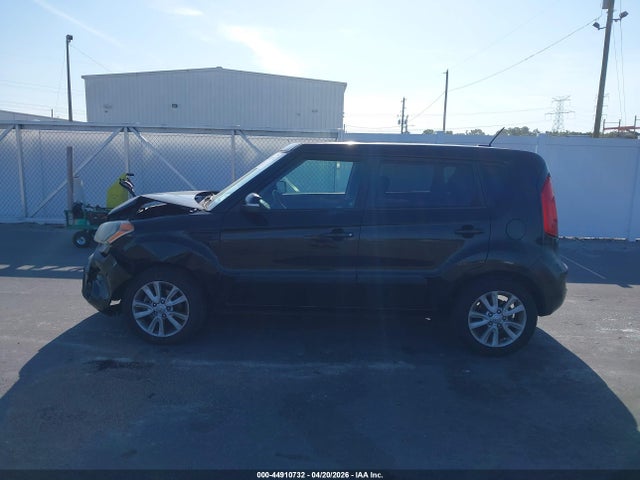 44910732 :رقم المزاد ، KNDJT2A64C7742472 vin ، 2012 Kia Soul +/!/sport مزاد بيع