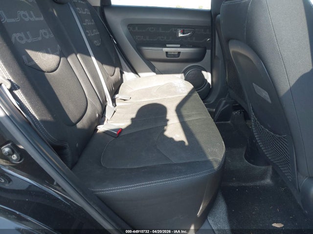 44910732 :رقم المزاد ، KNDJT2A64C7742472 vin ، 2012 Kia Soul +/!/sport مزاد بيع
