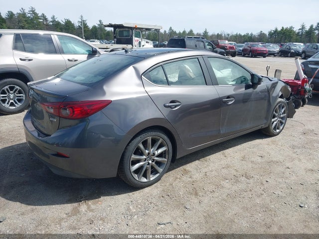 3MZBN1V31JM239670 Mazda Mazda3 Touring