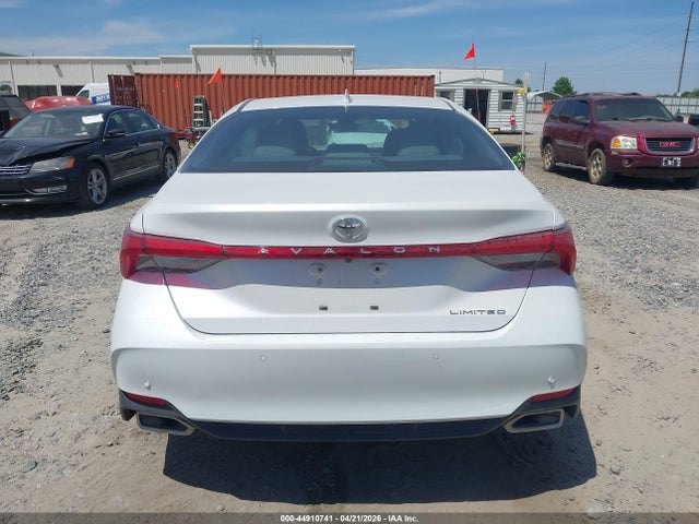 Toyota AVALON LIMITED 2019 4T1BZ1FB8KU018282 Image 16