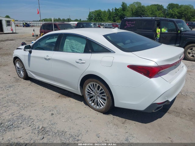 Toyota AVALON LIMITED 2019 4T1BZ1FB8KU018282 Image 3