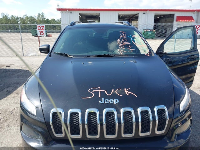 44910764 :رقم المزاد ، 1C4PJMAB8HW666325 vin ، 2017 Jeep Cherokee Sport مزاد بيع