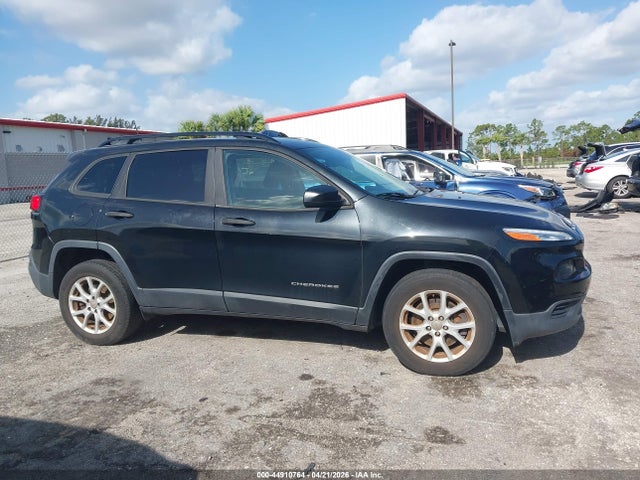 44910764 :رقم المزاد ، 1C4PJMAB8HW666325 vin ، 2017 Jeep Cherokee Sport مزاد بيع