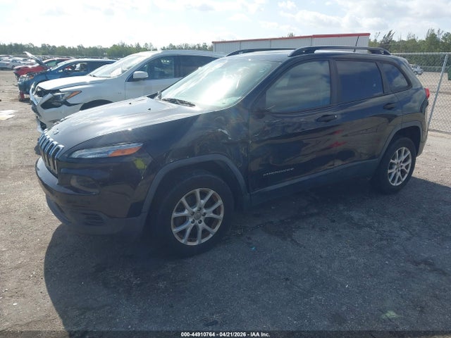 44910764 :رقم المزاد ، 1C4PJMAB8HW666325 vin ، 2017 Jeep Cherokee Sport مزاد بيع