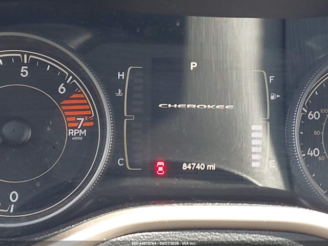 44910764 :رقم المزاد ، 1C4PJMAB8HW666325 vin ، 2017 Jeep Cherokee Sport مزاد بيع