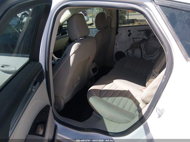 44910791 :رقم المزاد ، 3FA6P0HD1LR257675 vin ، 2020 Ford Fusion Se مزاد بيع