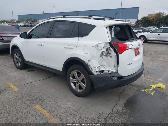 Toyota Rav4 Xle 2015 JTMWFREV5FD053750 Image 3