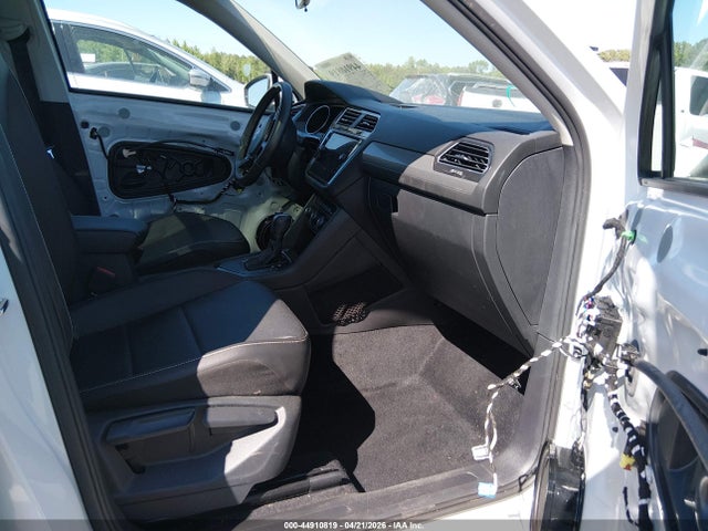 Продажа на аукционе авто 2021 Volkswagen Tiguan 2.0t Se/2.0t Se R-line Black/2.0t Sel, vin: 3VV3B7AX2MM021836, номер лота: 44910819