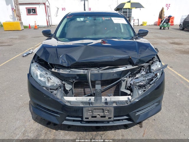 Auction sale of the 2017 Honda Civic Lx, vin: 2HGFC2F56HH576605, lot number: 44910822