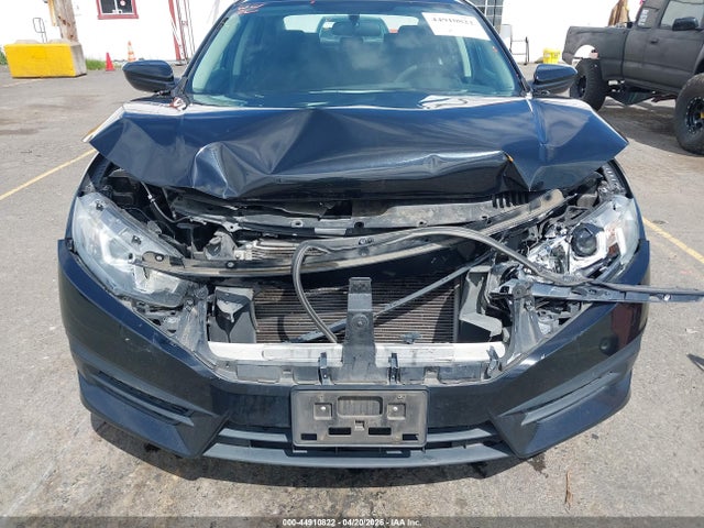 Auction sale of the 2017 Honda Civic Lx, vin: 2HGFC2F56HH576605, lot number: 44910822