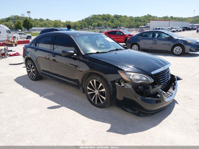 44910826 :رقم المزاد ، 1C3CCBCG9DN523992 vin ، 2013 Chrysler 200 Limited مزاد بيع