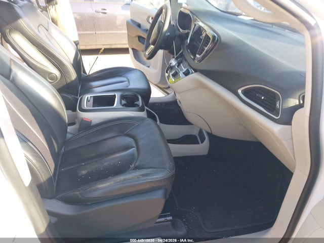 Продаж на аукціоні авто 2022 Chrysler Pacifica Touring L, vin: 2C4RC1BG5NR191815, номер лоту: 44910830