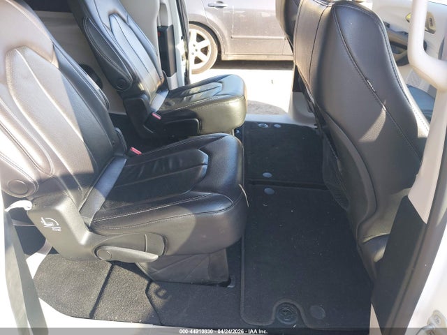 Продаж на аукціоні авто 2022 Chrysler Pacifica Touring L, vin: 2C4RC1BG5NR191815, номер лоту: 44910830