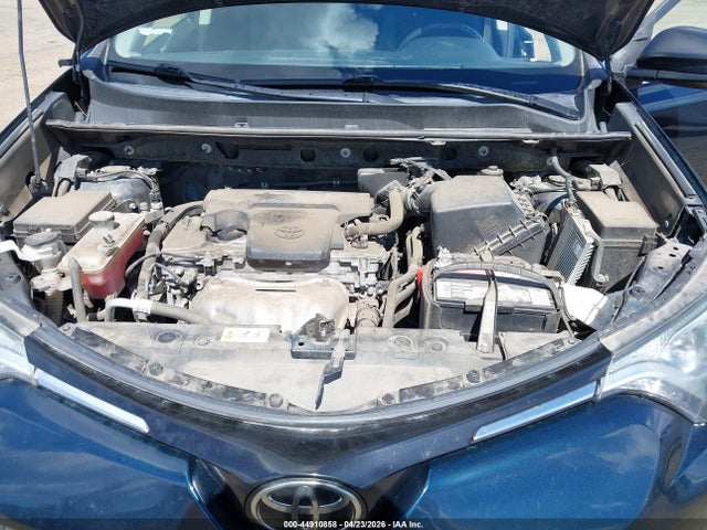2018 Toyota Rav4 Le მანქანა იყიდება აუქციონზე, vin: JTMBFREV9JJ205151, აუქციონის ნომერი: 44910858