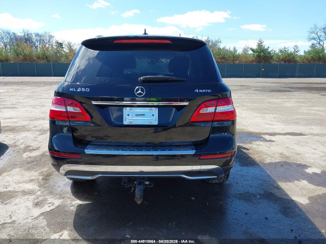 Продаж на аукціоні авто 2013 Mercedes-benz Ml 350 4matic, vin: 4JGDA5HB5DA256955, номер лоту: 44910864