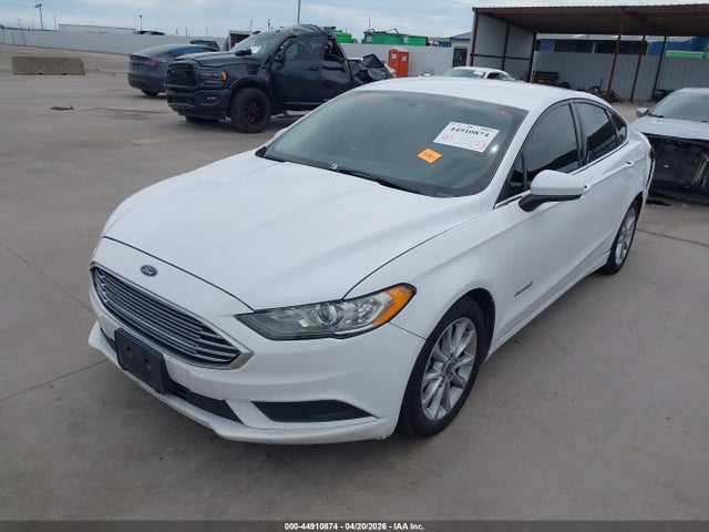 2017 Ford Fusion Hybrid Se მანქანა იყიდება აუქციონზე, vin: 3FA6P0LU8HR254965, აუქციონის ნომერი: 44910874