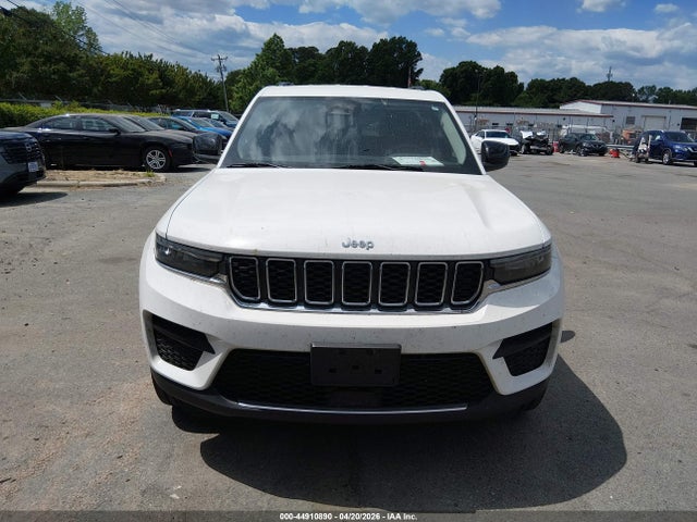 44910890 :رقم المزاد ، 1C4RJHAG0P8871037 vin ، 2023 Jeep Grand Cherokee Laredo 4x4 مزاد بيع