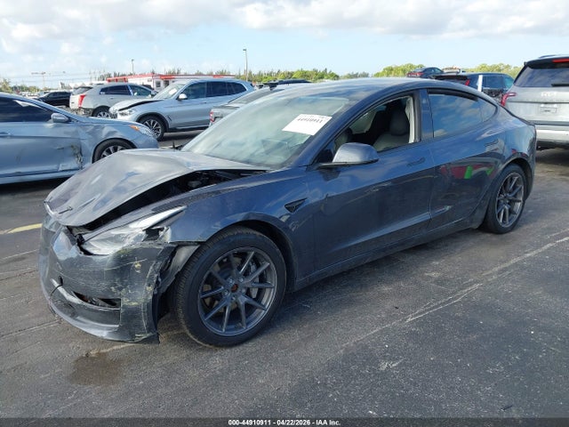 5YJ3E1EB9NF266124 Tesla Model 3 Long Range Dual Motor All-wheel Drive