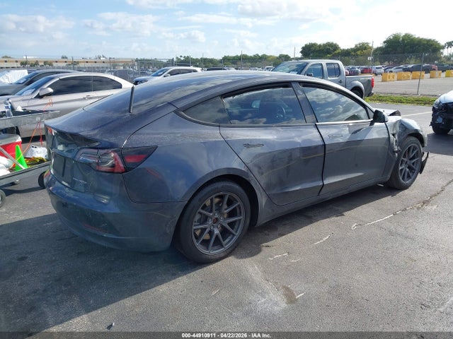 5YJ3E1EB9NF266124 Tesla Model 3 Long Range Dual Motor All-wheel Drive