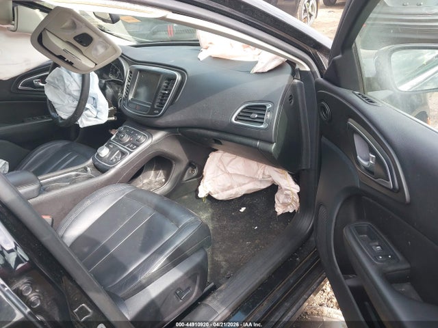 44910920 :رقم المزاد ، 1C3CCCAB2HN506907 vin ، 2017 Chrysler 200 Limited Platinum مزاد بيع
