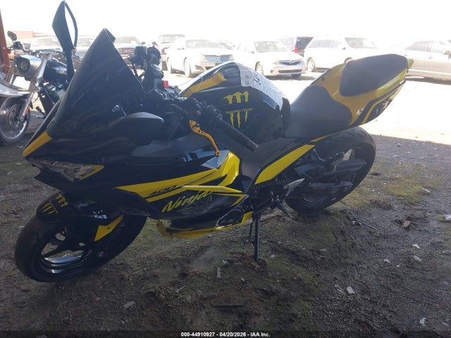 44910927 :رقم المزاد ، JKAEXKG17JDA04551 vin ، 2018 Kawasaki Ex400 مزاد بيع