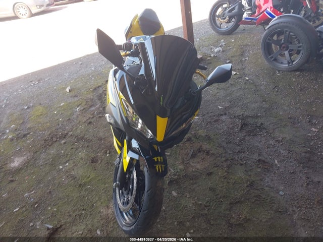 44910927 :رقم المزاد ، JKAEXKG17JDA04551 vin ، 2018 Kawasaki Ex400 مزاد بيع