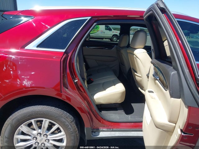 44910961 :رقم المزاد ، 1GYKNARS2HZ108139 vin ، 2017 Cadillac Xt5 Standard مزاد بيع