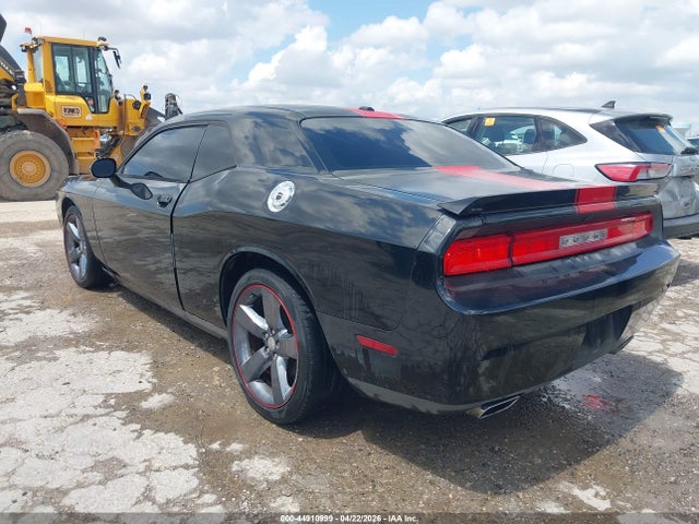 44910999 :رقم المزاد ، 2C3CDYAG8DH674446 vin ، 2013 Dodge Challenger Rallye Redline مزاد بيع