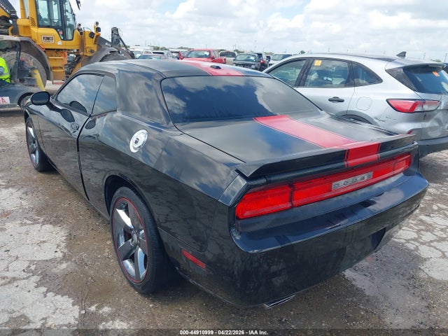 44910999 :رقم المزاد ، 2C3CDYAG8DH674446 vin ، 2013 Dodge Challenger Rallye Redline مزاد بيع