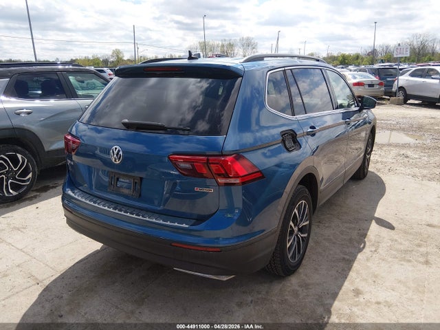 Продаж на аукціоні авто 2019 Volkswagen Tiguan 2.0t Se/2.0t Sel/2.0t Sel R-line/2.0t Sel R-line Black, vin: 3VV2B7AX0KM174790, номер лоту: 44911000