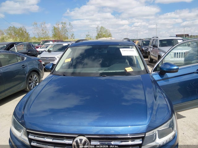 Продаж на аукціоні авто 2019 Volkswagen Tiguan 2.0t Se/2.0t Sel/2.0t Sel R-line/2.0t Sel R-line Black, vin: 3VV2B7AX0KM174790, номер лоту: 44911000