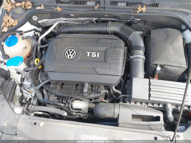 2017 Volkswagen Jetta 1.8t Sport მანქანა იყიდება აუქციონზე, vin: 3VWD17AJ3HM299830, აუქციონის ნომერი: 44911019