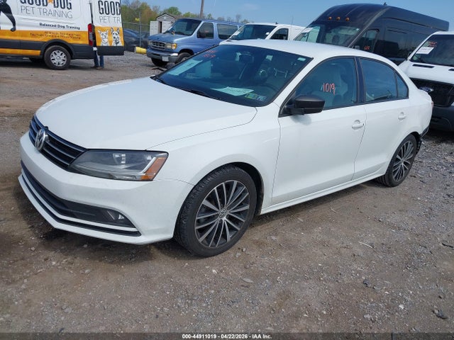 2017 Volkswagen Jetta 1.8t Sport მანქანა იყიდება აუქციონზე, vin: 3VWD17AJ3HM299830, აუქციონის ნომერი: 44911019