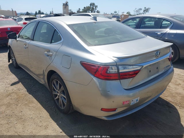 Aukcja sprzedaży 2016 Lexus Es 300h, vin: JTHBW1GG2G2106155, numer aukcji: 44911037