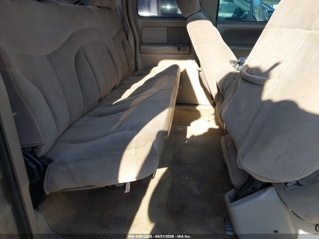 2002 Chevrolet Silverado 1500 Ls მანქანა იყიდება აუქციონზე, vin: 2GCEC19VX21183173, აუქციონის ნომერი: 44911045