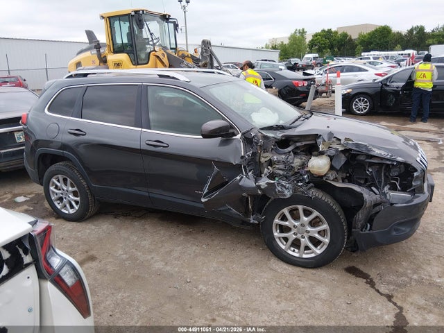 Продажа на аукционе авто 2016 Jeep Cherokee Latitude, vin: 1C4PJLCB5GW208344, номер лота: 44911051