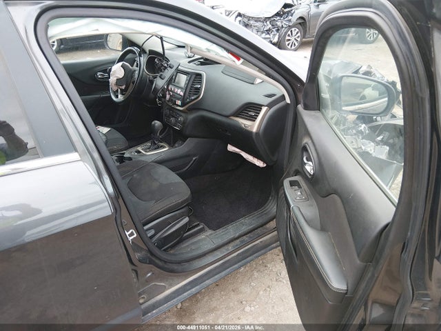 Продажа на аукционе авто 2016 Jeep Cherokee Latitude, vin: 1C4PJLCB5GW208344, номер лота: 44911051