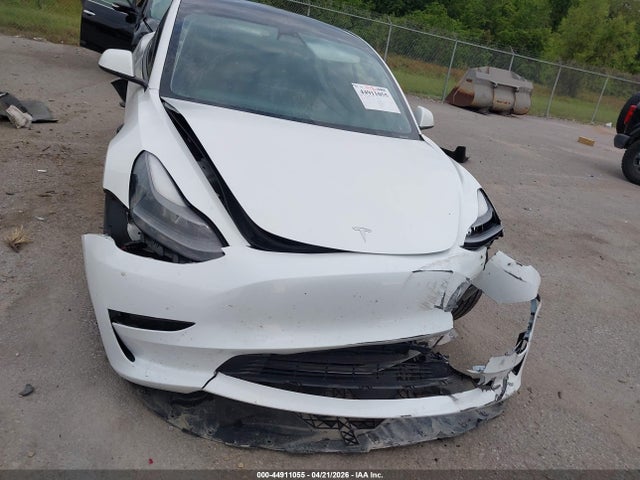 2023 Tesla Model 3 Rear-wheel Drive მანქანა იყიდება აუქციონზე, vin: 5YJ3E1EA1PF438382, აუქციონის ნომერი: 44911055